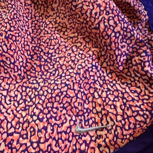 Nike dri fit women’s shorts size Large excellent condition - Picture 4 of 4